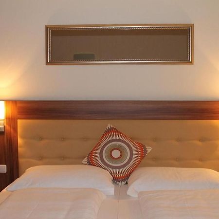 Stiftshotel Garsten Steyr Extérieur photo