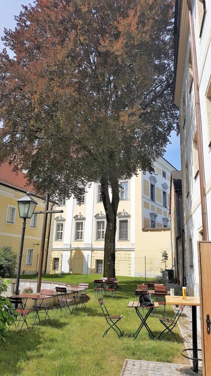 Stiftshotel Garsten Steyr Extérieur photo