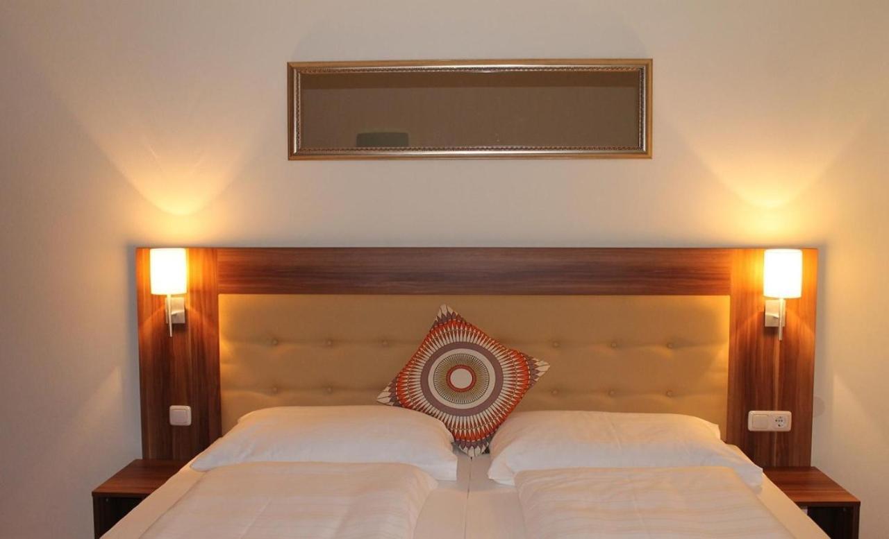 Stiftshotel Garsten Steyr Extérieur photo